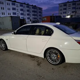BMW E60 2004