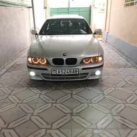 BMW E39 2000