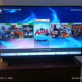 XBOX 360S 750GB + 100 OYUN