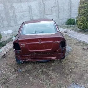 Opel Vectra 1998