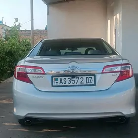 Toyota Camry 2012