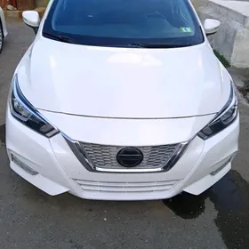 Nissan Versa 2021
