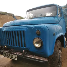 Gaz 5204 1980