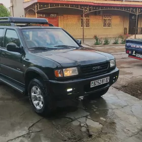Opel Frontera 2001