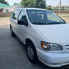 Toyota Sienna 2000