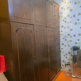 Большой шкаф