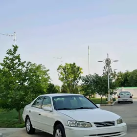Toyota Camry 2000