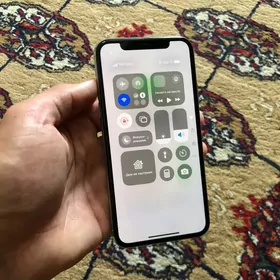 iPhone XS