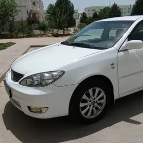 Toyota Camry 2004