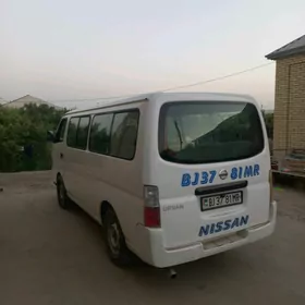 Nissan Urvan 2008