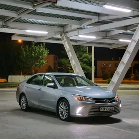 Toyota Camry 2015