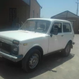 Lada Niva 1984