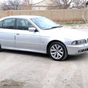 BMW E39 1998