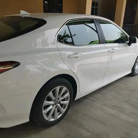 Toyota Camry 2020