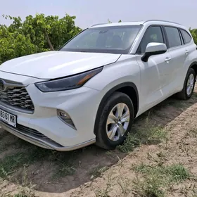 Toyota Highlander 2020