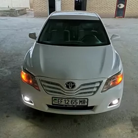 Toyota Camry 2010