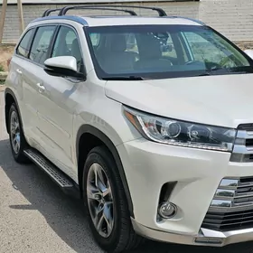 Toyota Highlander 2018