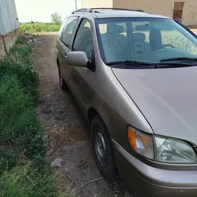 Toyota Sienna 2001