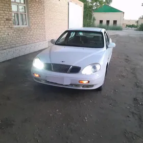 Daewoo Leganza 1998