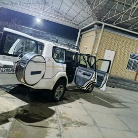 Toyota Land Cruiser Prado 2000