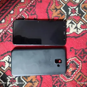 Samsung J6+