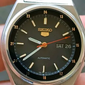 Sagat Часы Seiko.
