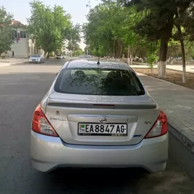 Nissan Versa 2014