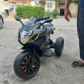 motor elektrony ayakda
