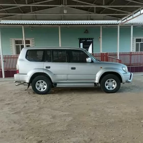 Toyota Land Cruiser Prado 2000