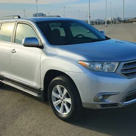Toyota Highlander 2013