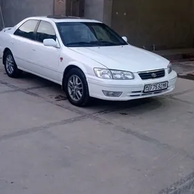 Toyota Camry 1999