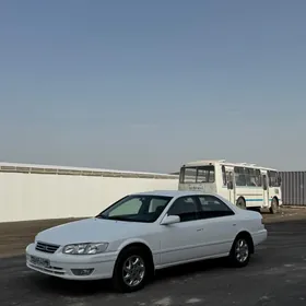 Toyota Camry 2000