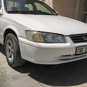 Toyota Camry 1998