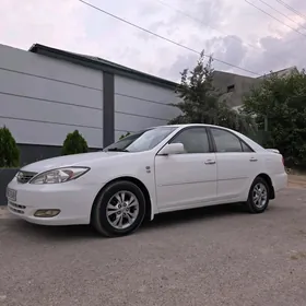 Toyota Camry 2004