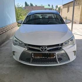 Toyota Camry 2017