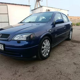 Opel Astra 2003