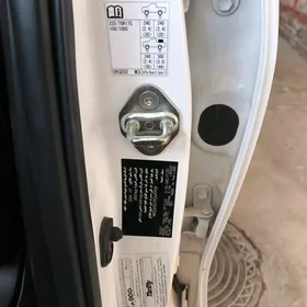 Toyota Hilux 2024