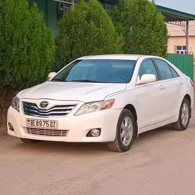 Toyota Camry 2011