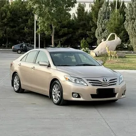 Toyota Camry 2010