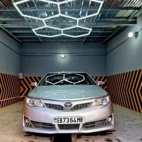 Toyota Camry 2012