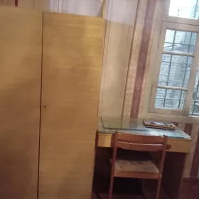 шкаф и стол со стулом