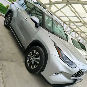 Toyota Highlander 2022
