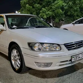 Toyota Camry 2000