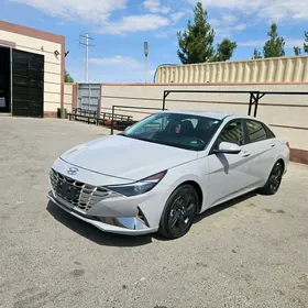 Hyundai Elantra 2021