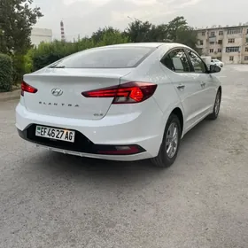 Hyundai Elantra 2019