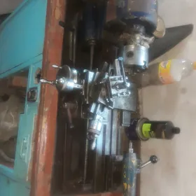 mini tokarny stanok