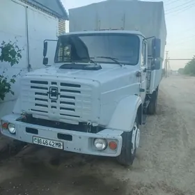 Zil 4331 2002