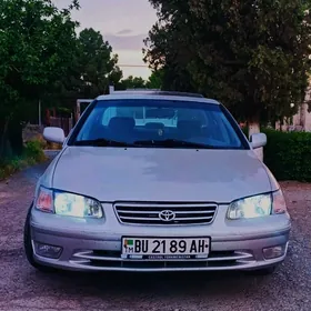 Toyota Camry 2000