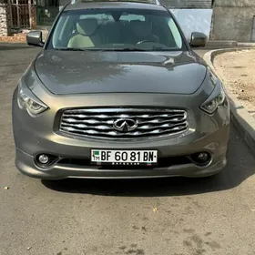 Infiniti FX35 2010