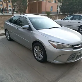 Toyota Camry 2015